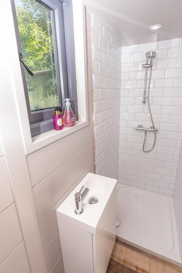 Sunset Cabins - Studio Pod-Sleeps 3-Tjsssc Barnstaple Bagian luar foto